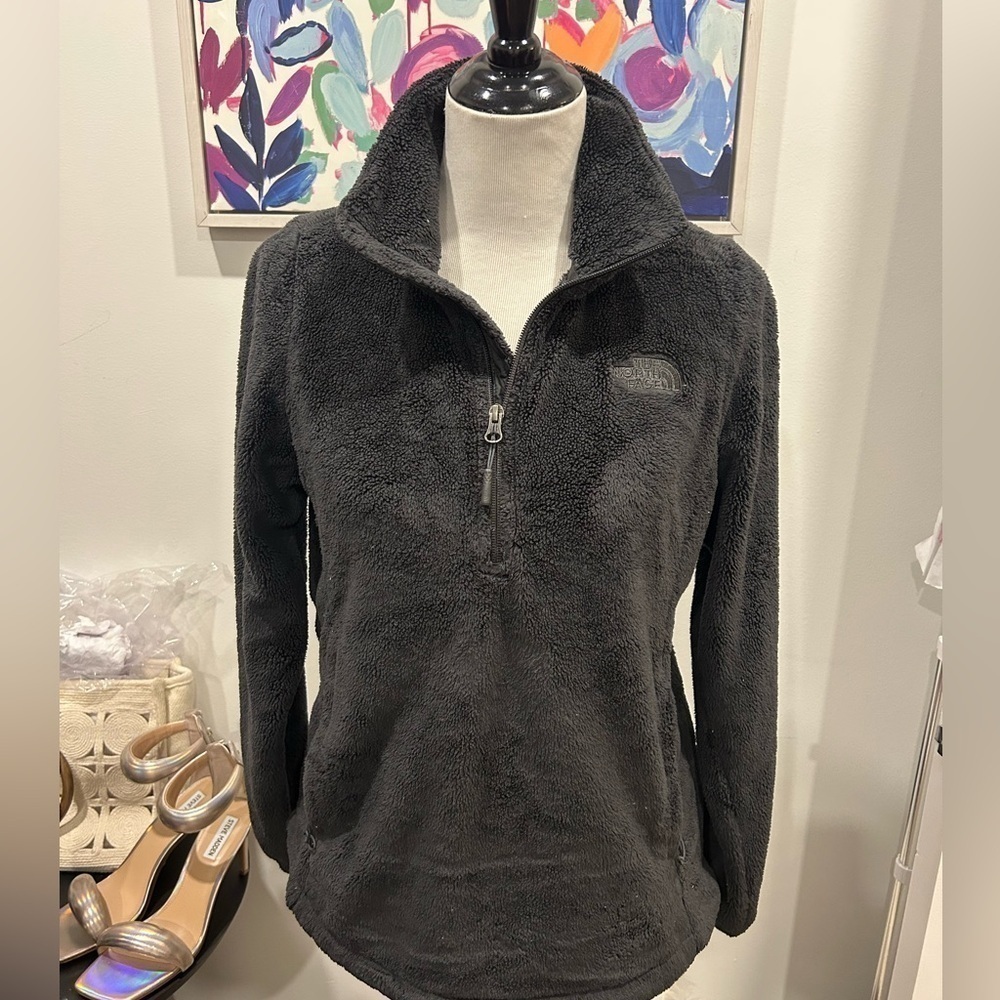 The North Face Black Sherpa 3/4 Zip Pullover Size M